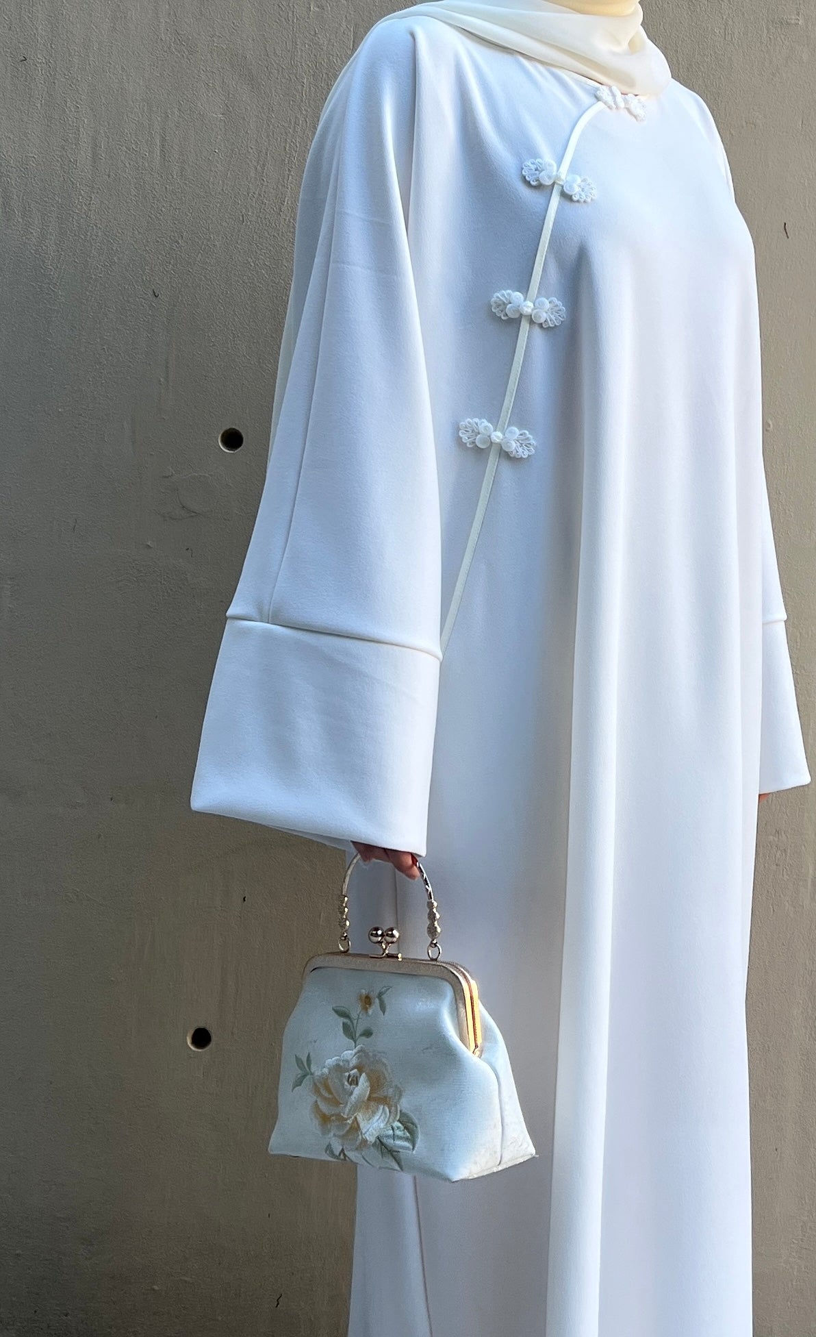 PEARL QI PAO ABAYA