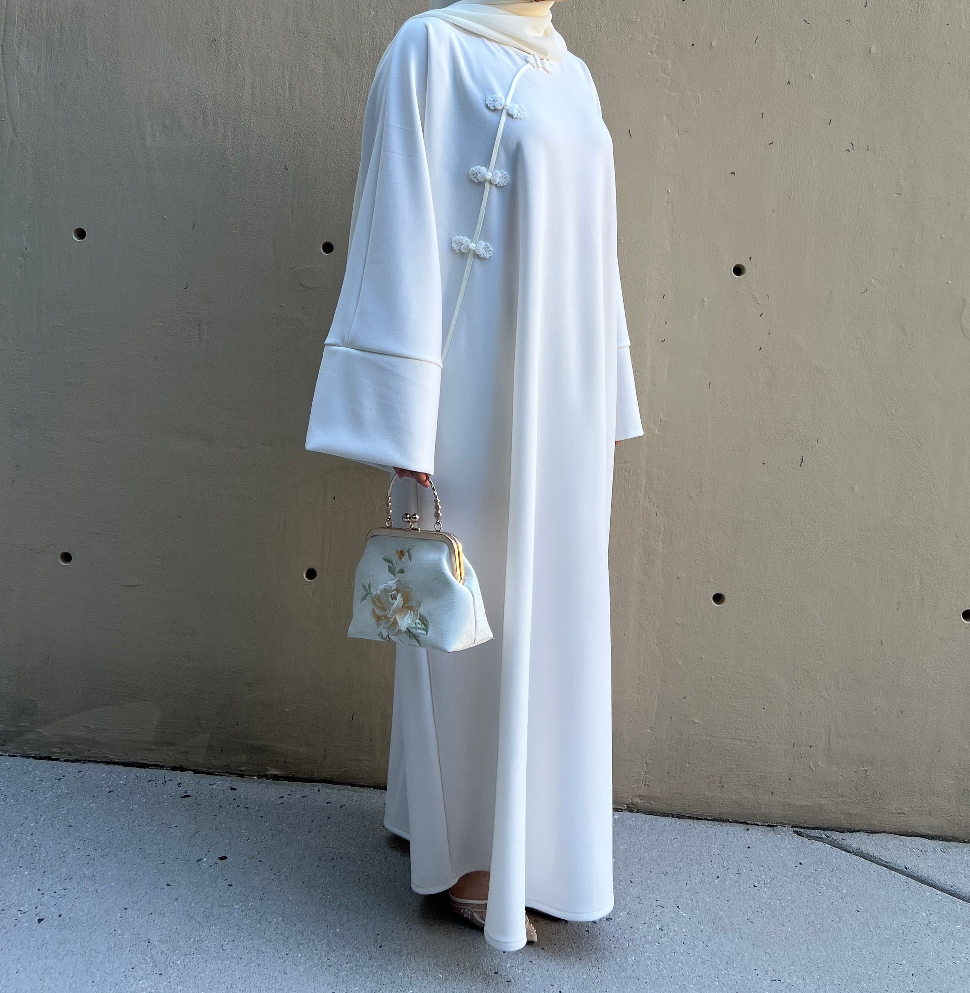 PEARL QI PAO ABAYA