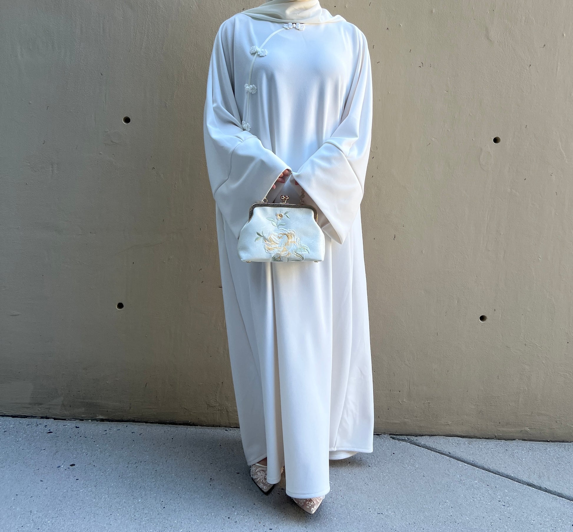 PEARL QI PAO ABAYA